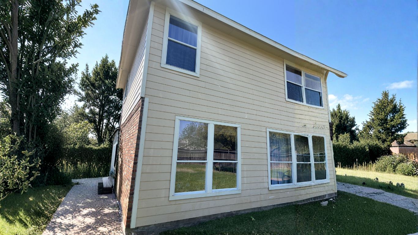 Complete House Washing Eliminates Organic Growth in Missouri City, TX